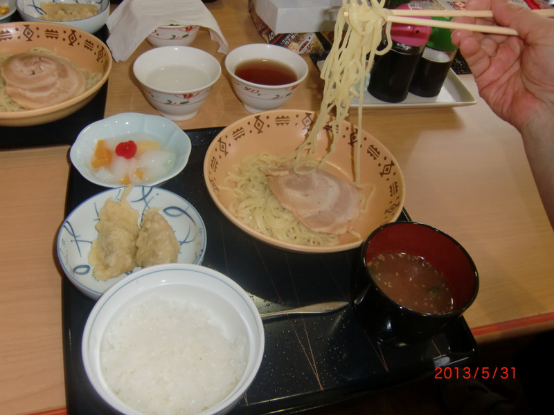 ☆北海道発『むつみ屋』のつけ麺を昼食に・・・
